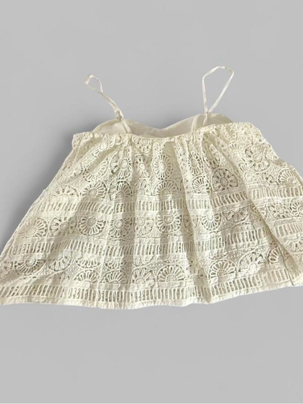 Free People White Lace Women’s Top. Size XS. 100% Cotton. May be worn strapless. - Picture 3 of 7